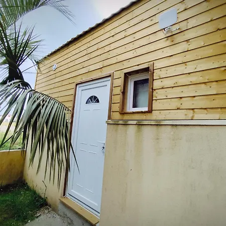 בית הארחה Woodstudio Gaujacq