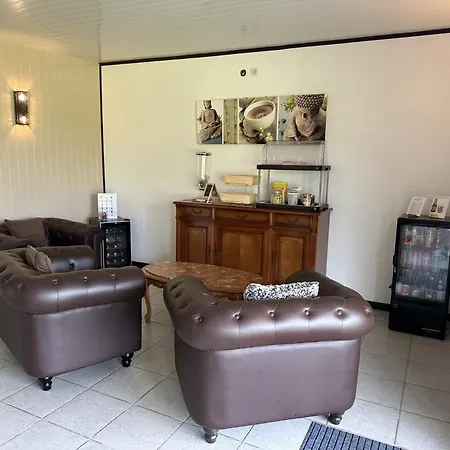 בית הארחה Woodstudio